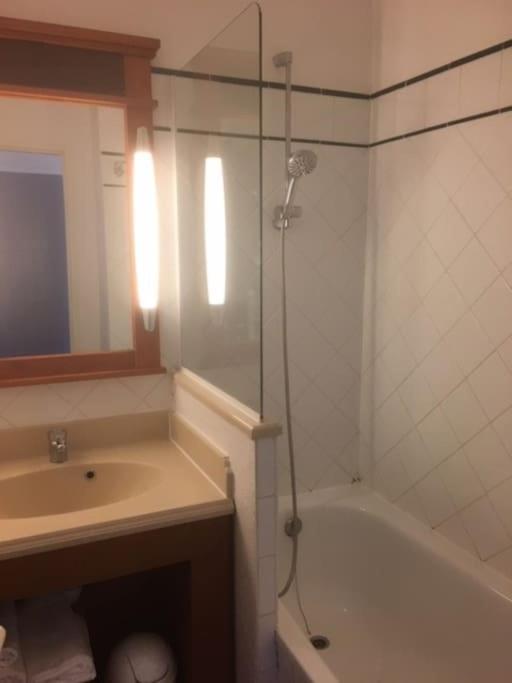 Apt T2 Calme Sur Golf, Piscine, Ocean 10 Min En Velo Лакано Экстерьер фото